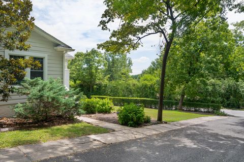 Tiny photo for 621 Mississippi Avenue, Signal Mountain, TN 37377 (MLS # 1526269)