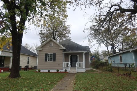Photo of 1607 E 14th Street, Chattanooga, TN 37404 (MLS # 1523148)