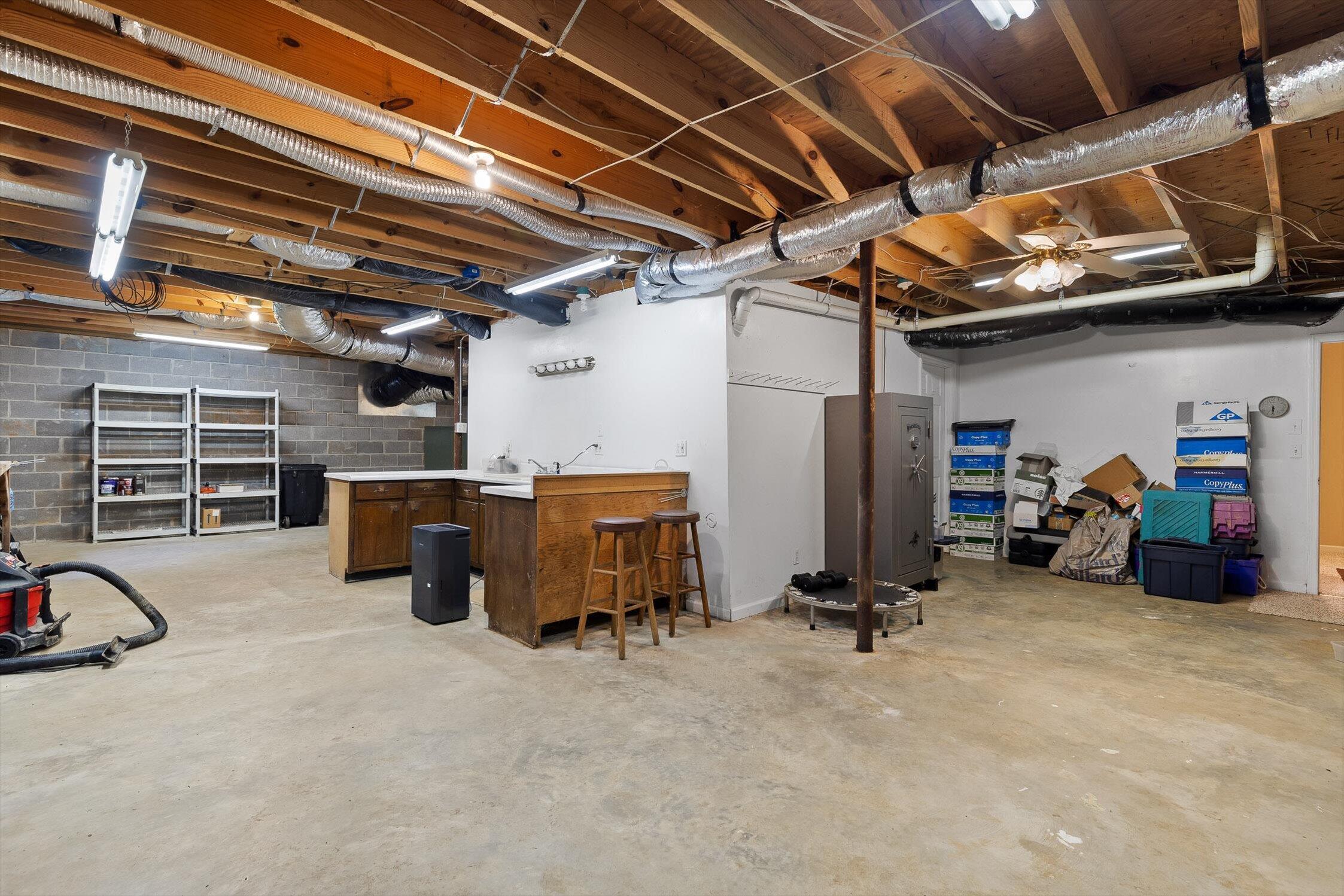 Chattanooga, Tennessee 37416, United States, 3 Bedrooms Bedrooms, ,4 BathroomsBathrooms,Residential,Active,200303