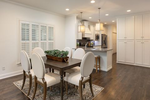 Tiny photo for 1684 Westover Lane, Chattanooga, TN 37405 (MLS # 1526086)