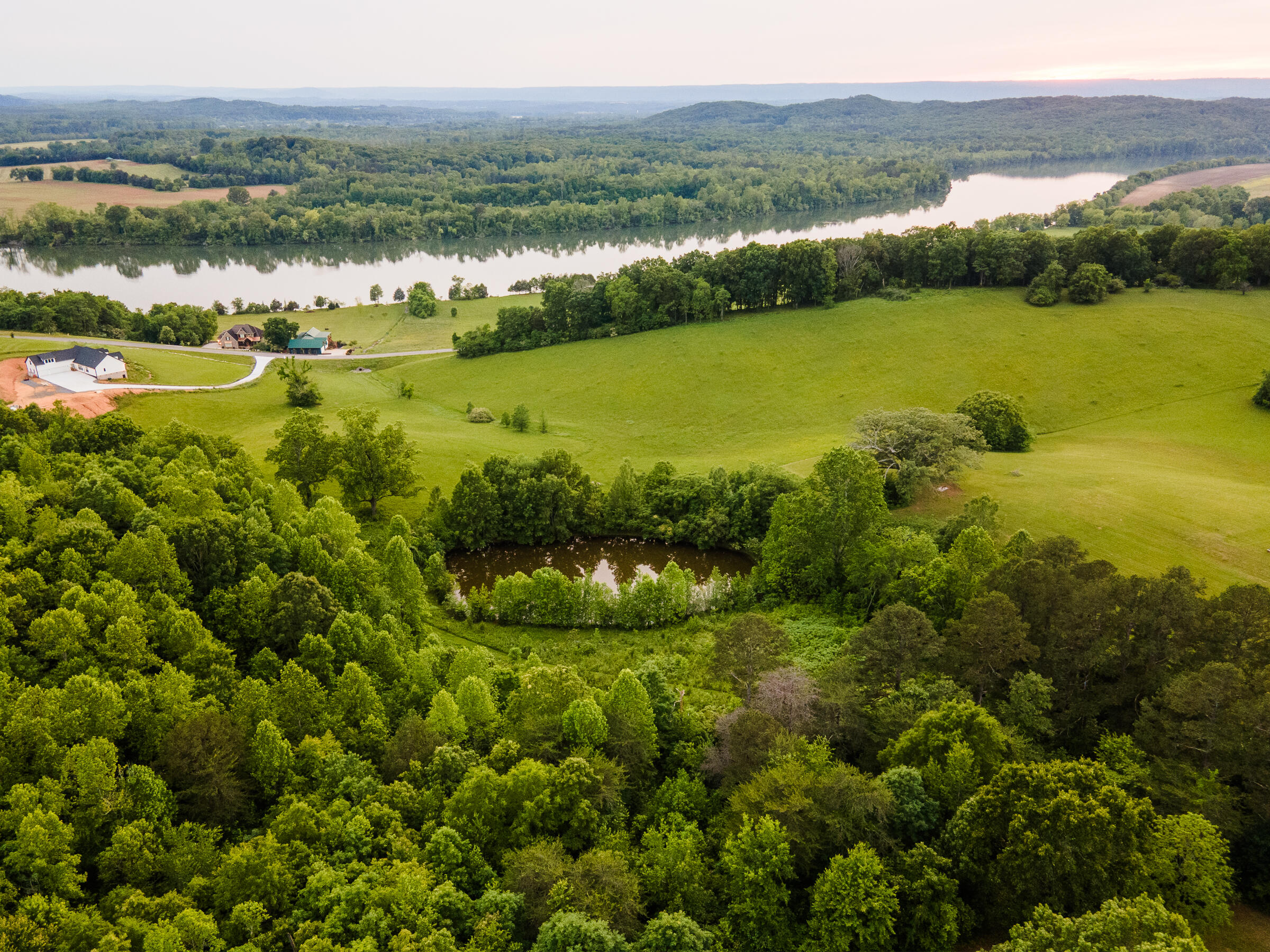 Espalier Drive, Decatur, Tennessee image 10