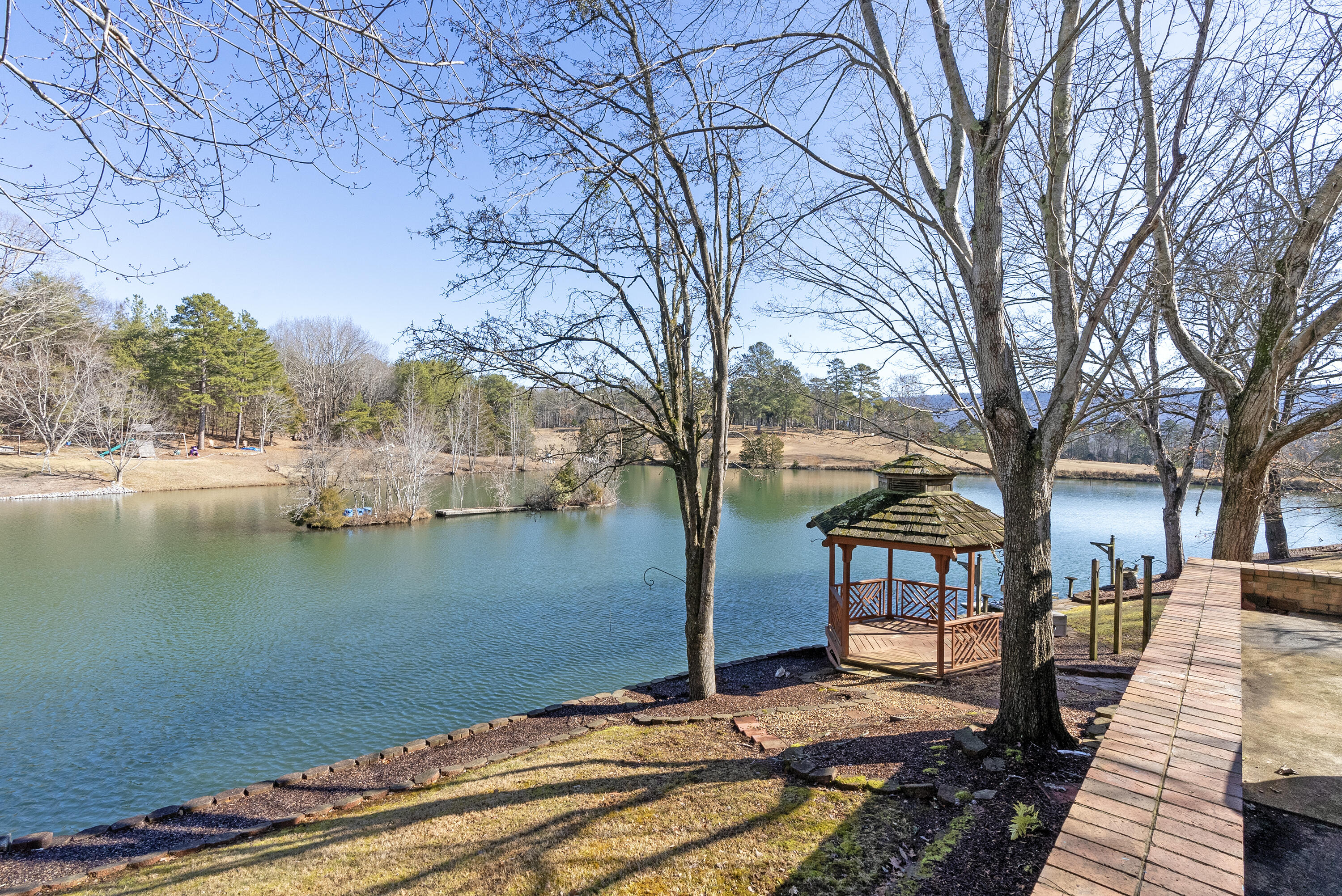 294 Lake Hills Drive, Trenton, Georgia image 7