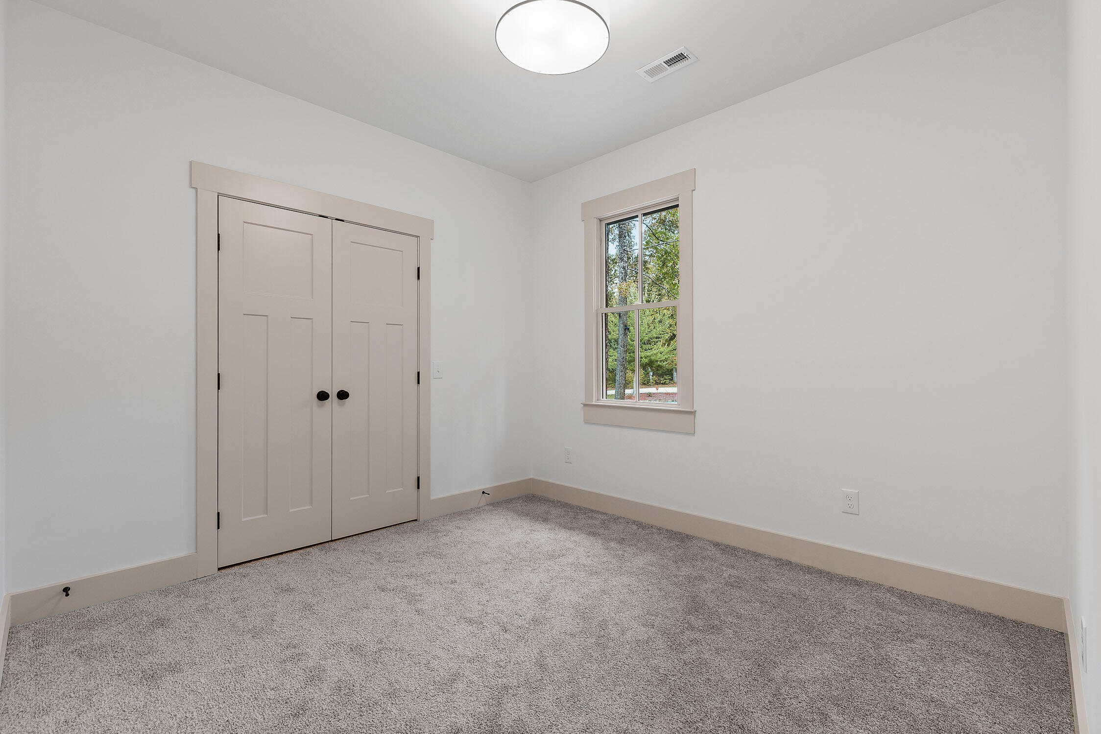 Signal Mountain, Tennessee 37377, United States, 4 Bedrooms Bedrooms, ,4 BathroomsBathrooms,Residential,Active,42097