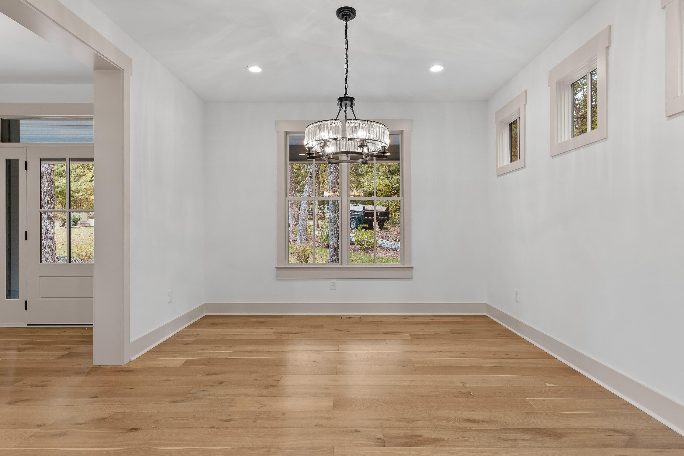 Signal Mountain, Tennessee 37377, United States, 4 Bedrooms Bedrooms, ,4 BathroomsBathrooms,Residential,Active,42097