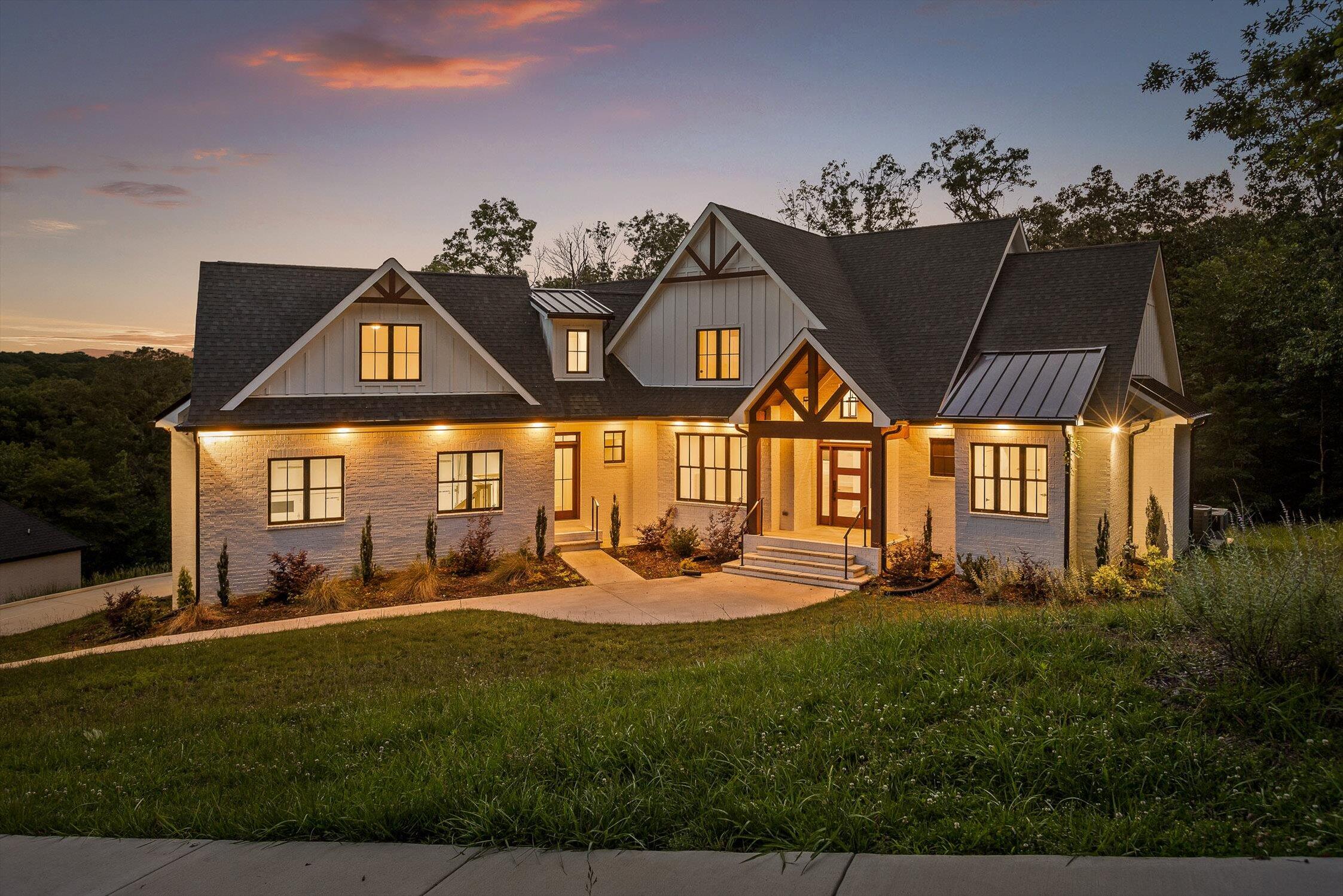 6517 Shelter Cove Drive Dr, Hixson, Tennessee image 1