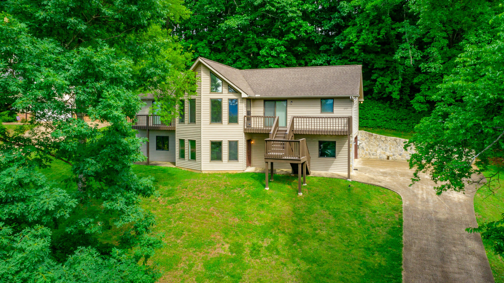 6512 Stonington Drive