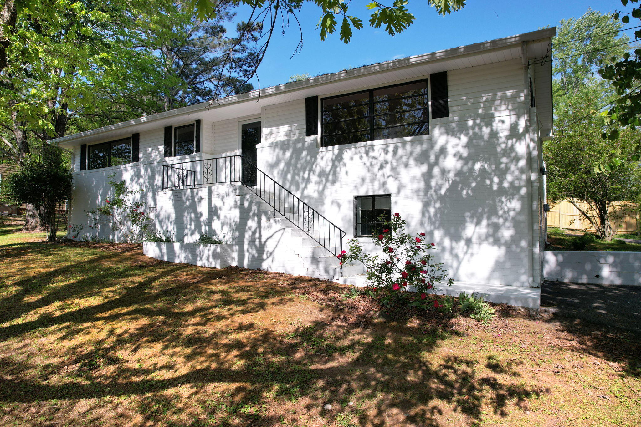 3015 Pine Drive, Cleveland, Tennessee image 2