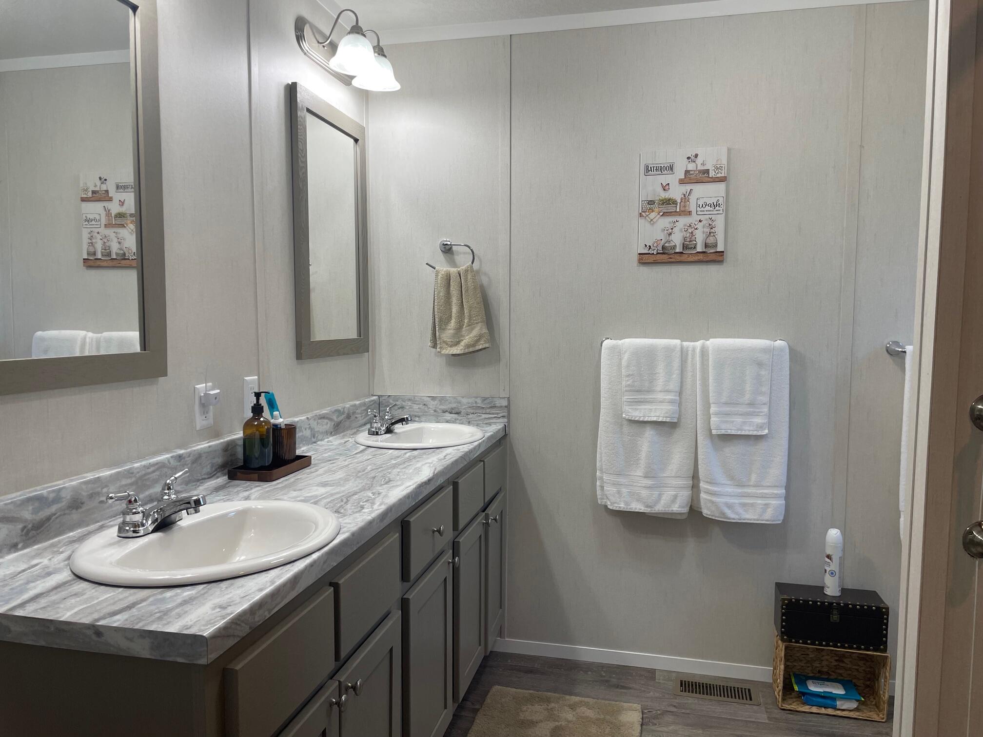 Higdon, Alabama 35979, United States, 3 Bedrooms Bedrooms, ,2 BathroomsBathrooms,Residential,Active,249138