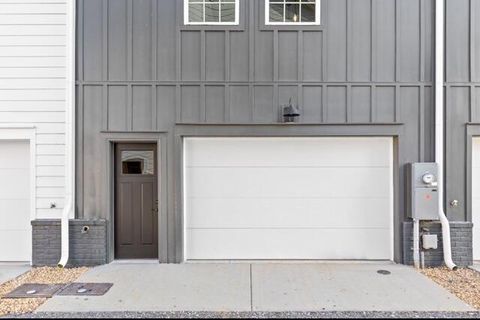 Tiny photo for 126 E 19th Street, Chattanooga, TN 37408 (MLS # 1529803)