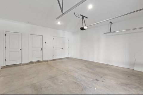 Tiny photo for 126 E 19th Street, Chattanooga, TN 37408 (MLS # 1529803)