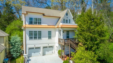 Photo of 515 Druid Lane, Chattanooga, TN 37405 (MLS # 1526390)