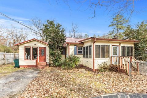Photo of 651 Lupton Drive, Chattanooga, TN 37415 (MLS # 1524730)