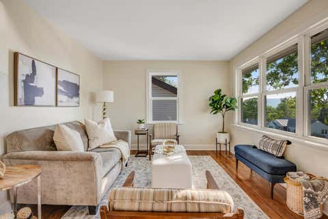 Photo of 1130 N Chamberlain Avenue, Chattanooga, TN 37406 (MLS # 1540282)
