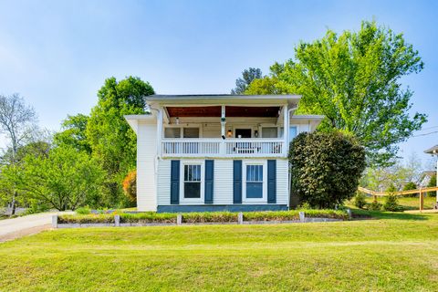 Photo of 114 Peace Street, Chattanooga, TN 37415 (MLS # 1532314)