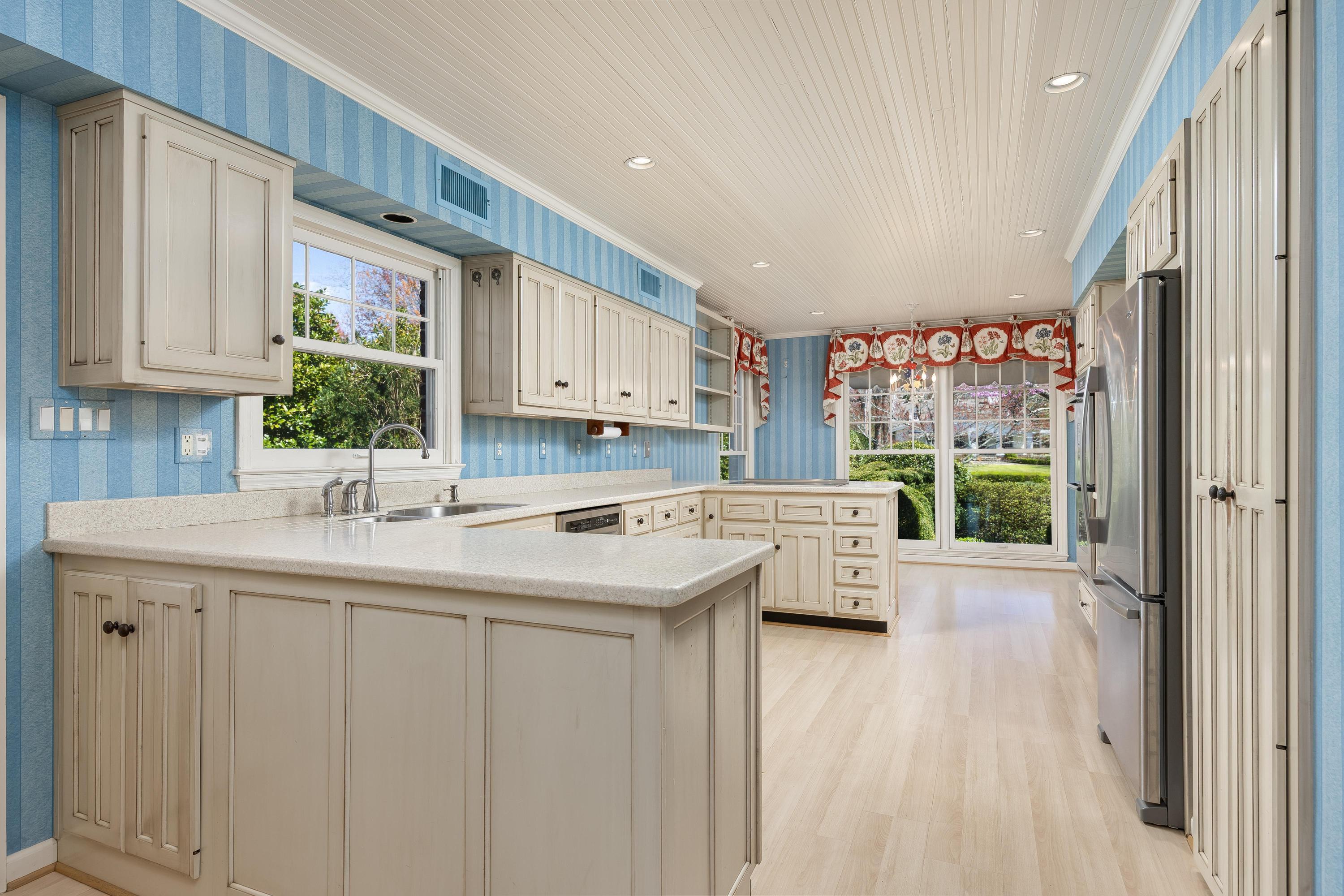 230 W Brow Road Road, Lookout Mountain, Tennessee image 9