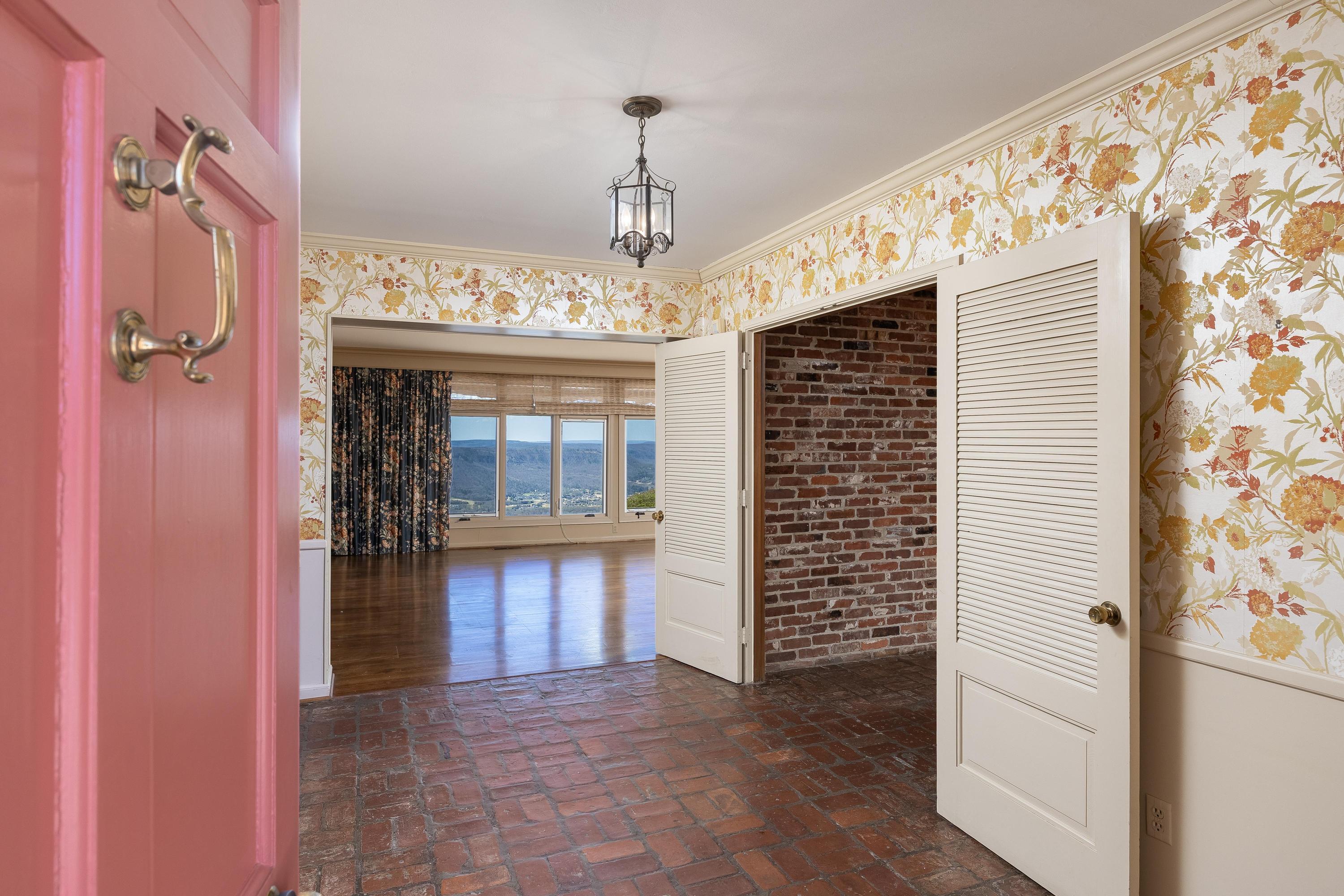 230 W Brow Road Road, Lookout Mountain, Tennessee image 6