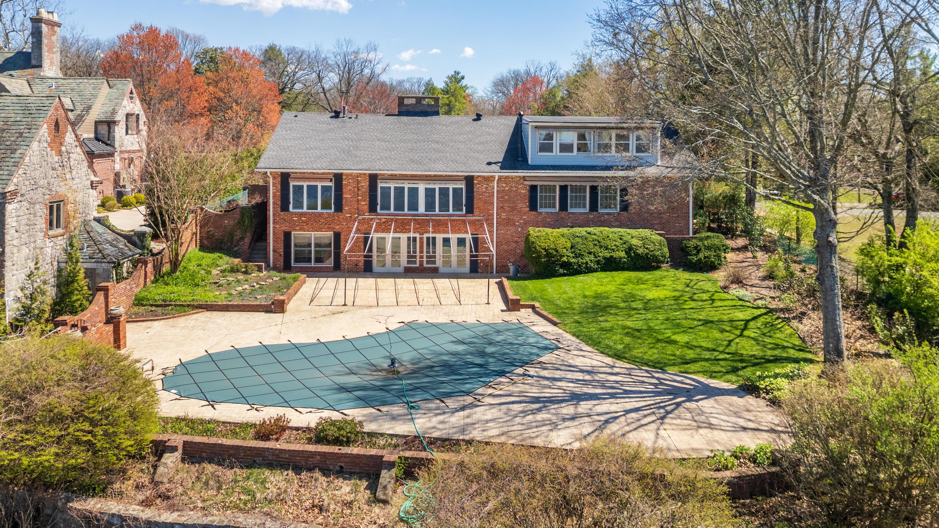 230 W Brow Road Road, Lookout Mountain, Tennessee image 3
