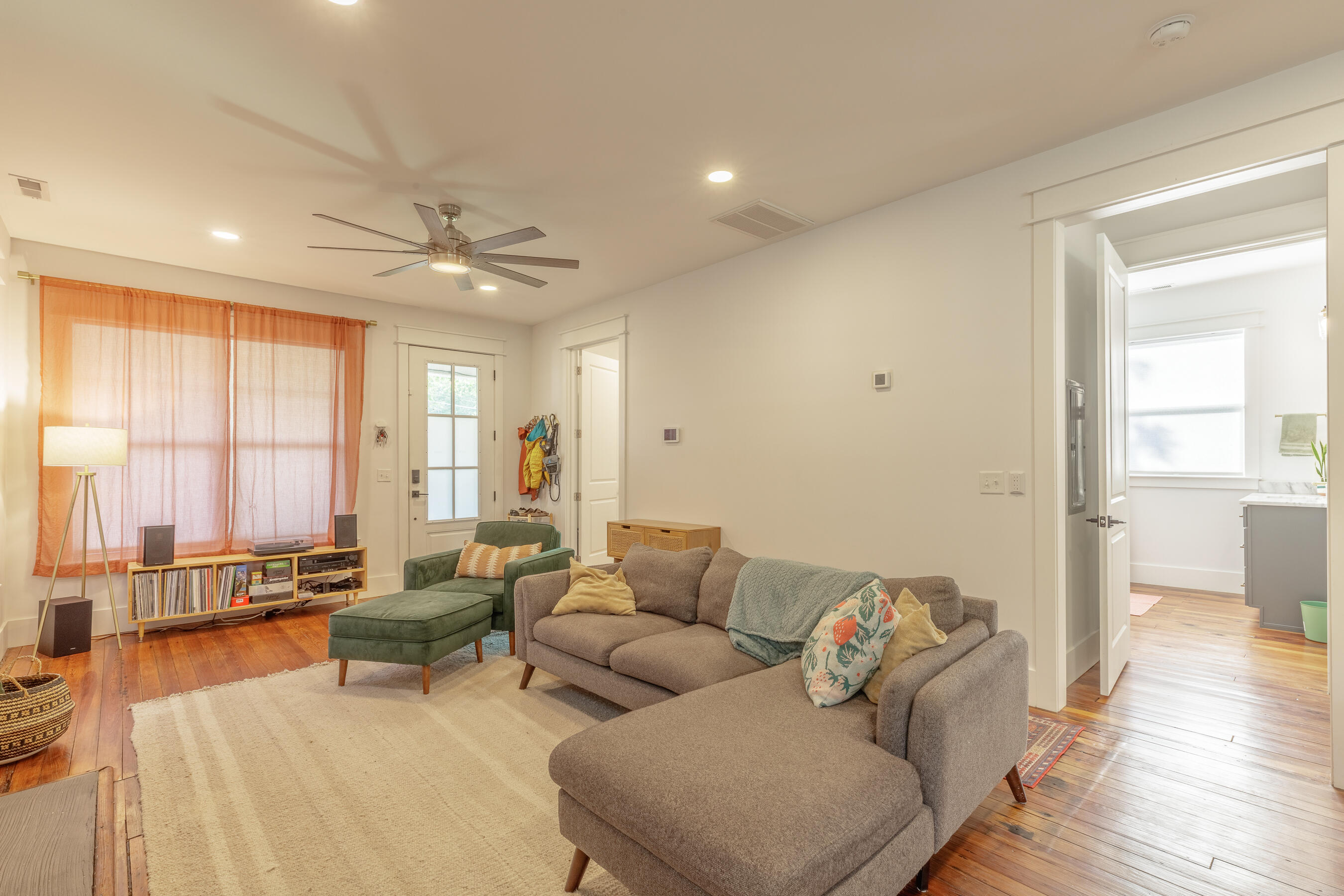 2104 Oak Street, Chattanooga, Tennessee image 3