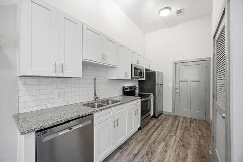 Condo For Sale - 782 Riverfront Parkway<br/> Chattanooga, TN 37402
