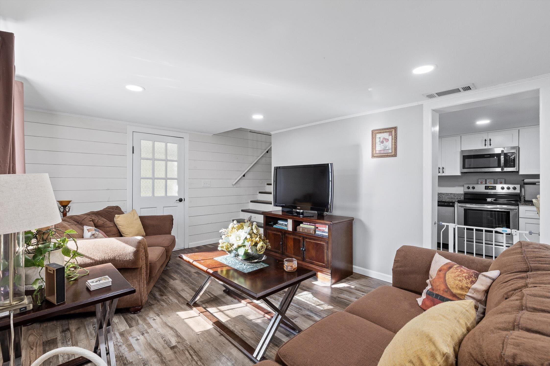 Dalton, Georgia 30721, United States, 3 Bedrooms Bedrooms, ,1 BathroomBathrooms,Residential,Active,224880