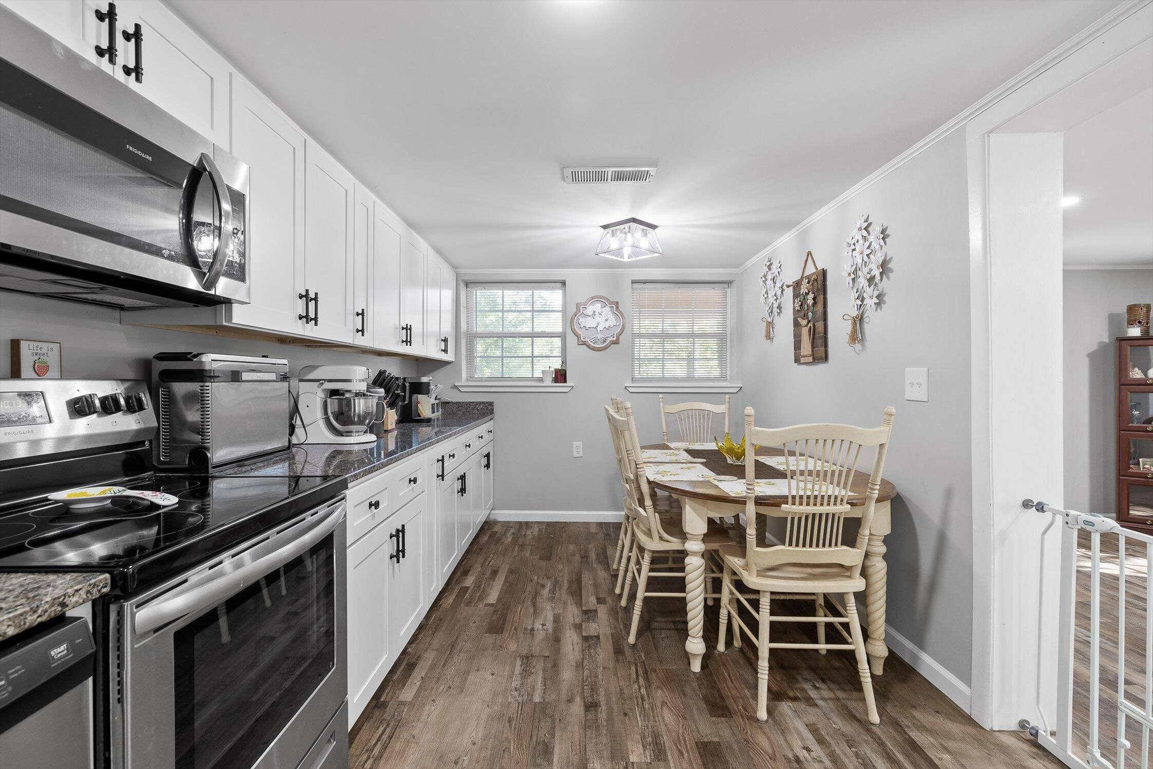 Dalton, Georgia 30721, United States, 3 Bedrooms Bedrooms, ,1 BathroomBathrooms,Residential,Active,224880