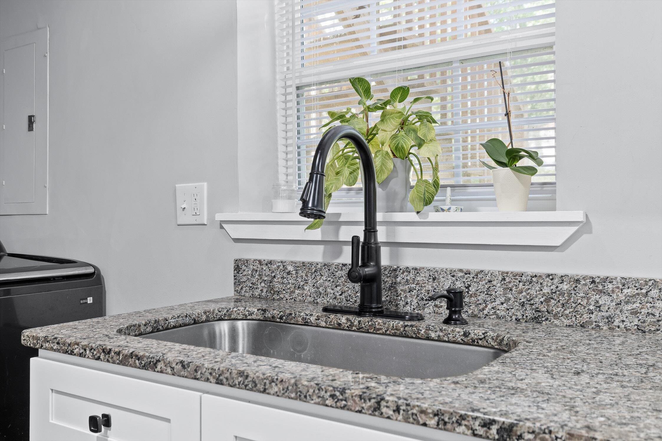 Dalton, Georgia 30721, United States, 3 Bedrooms Bedrooms, ,1 BathroomBathrooms,Residential,Active,224880