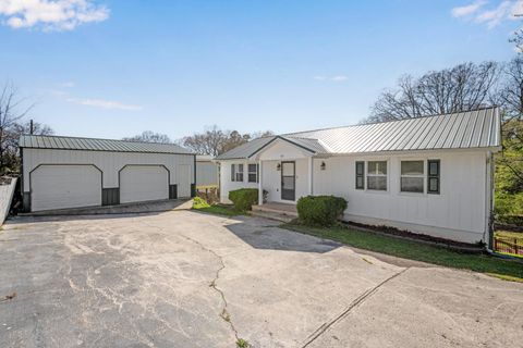 Photo of 13 Travis Road, Rossville, GA 30741 (MLS # 1531141)