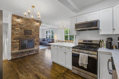 Photo of 1015 Mt Vernon Avenue, Chattanooga, TN 37405 (MLS # 1503177)