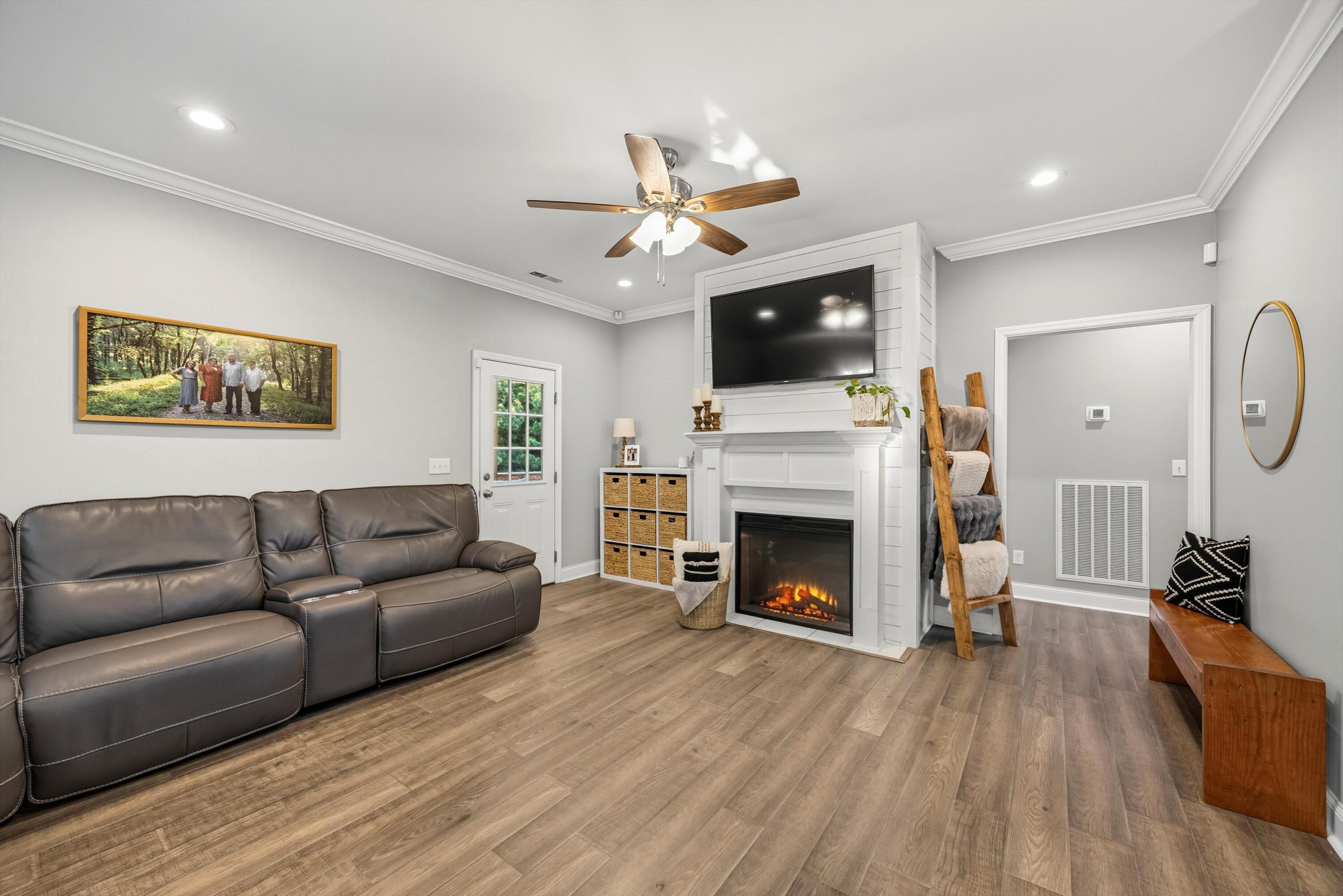 60 Red Oak Ridge Drive