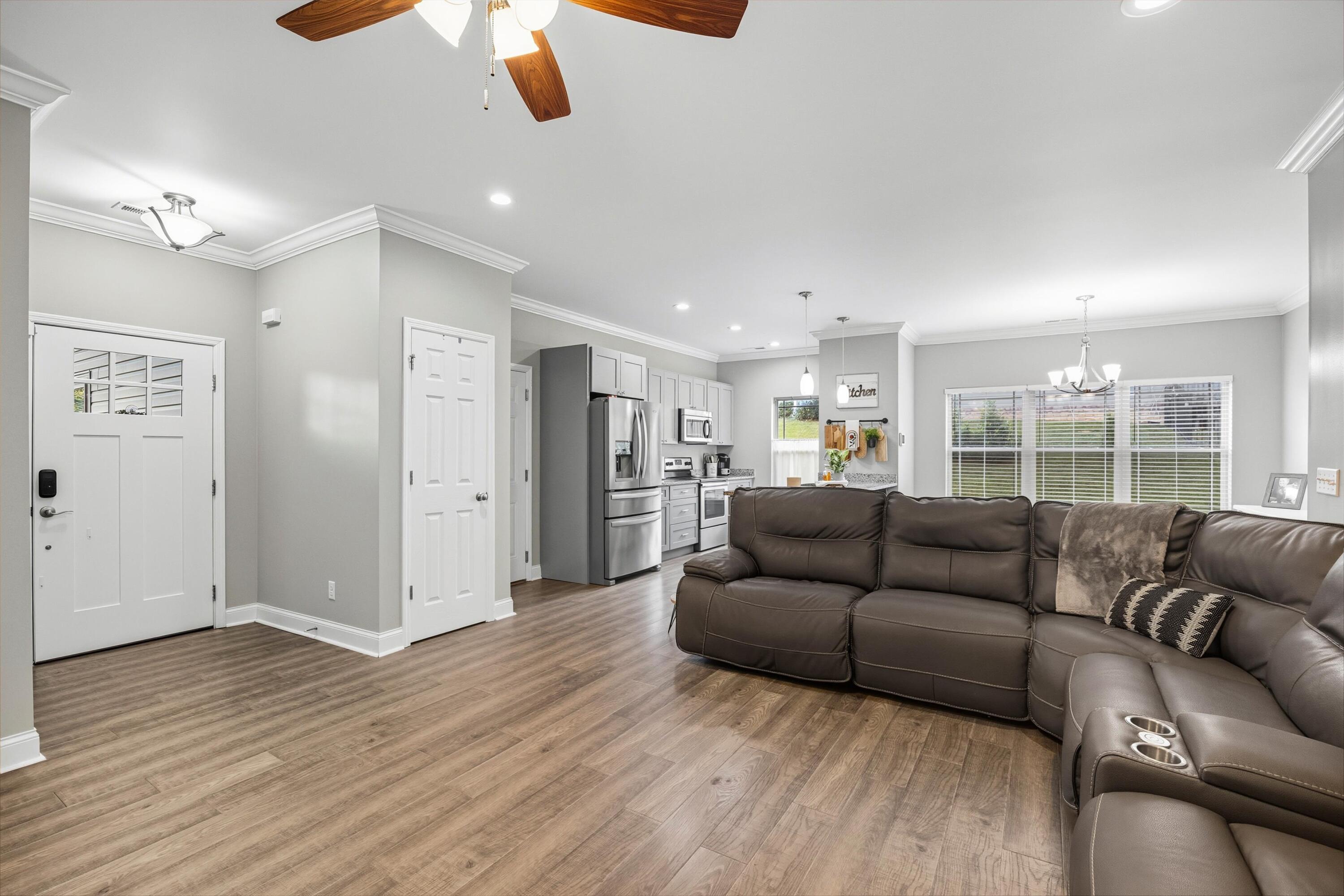 60 Red Oak Ridge Drive