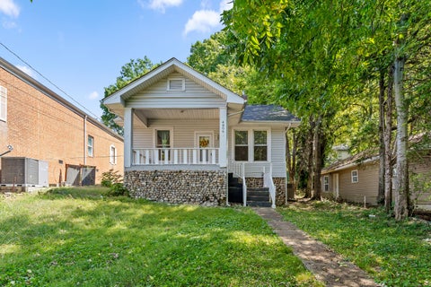 Photo of 4806 14th Avenue, Chattanooga, TN 37407 (MLS # 1542938)