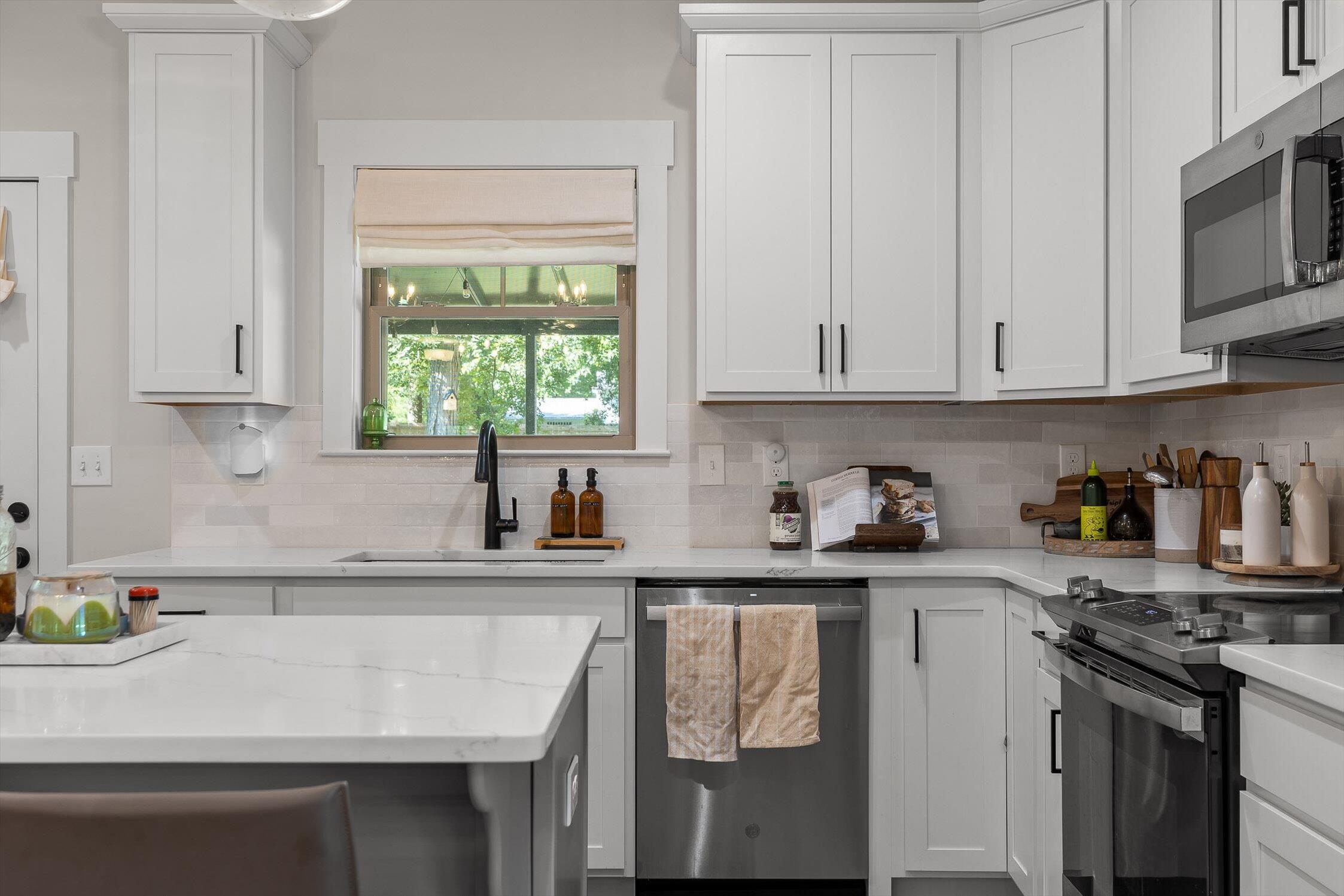 Chattanooga, Tennessee 37421, United States, 3 Bedrooms Bedrooms, ,2 BathroomsBathrooms,Residential,Active,167416