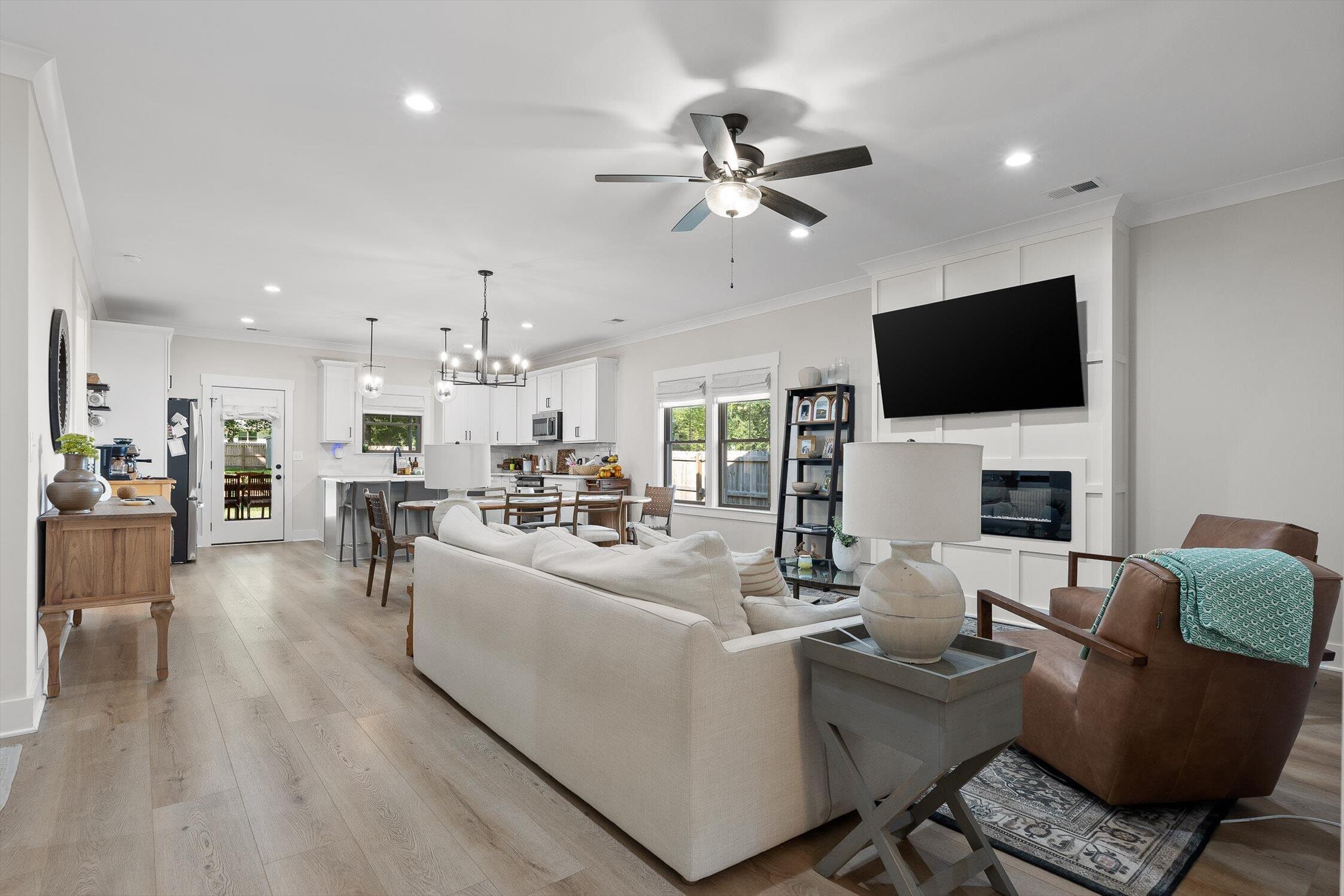 Chattanooga, Tennessee 37421, United States, 3 Bedrooms Bedrooms, ,2 BathroomsBathrooms,Residential,Active,167416