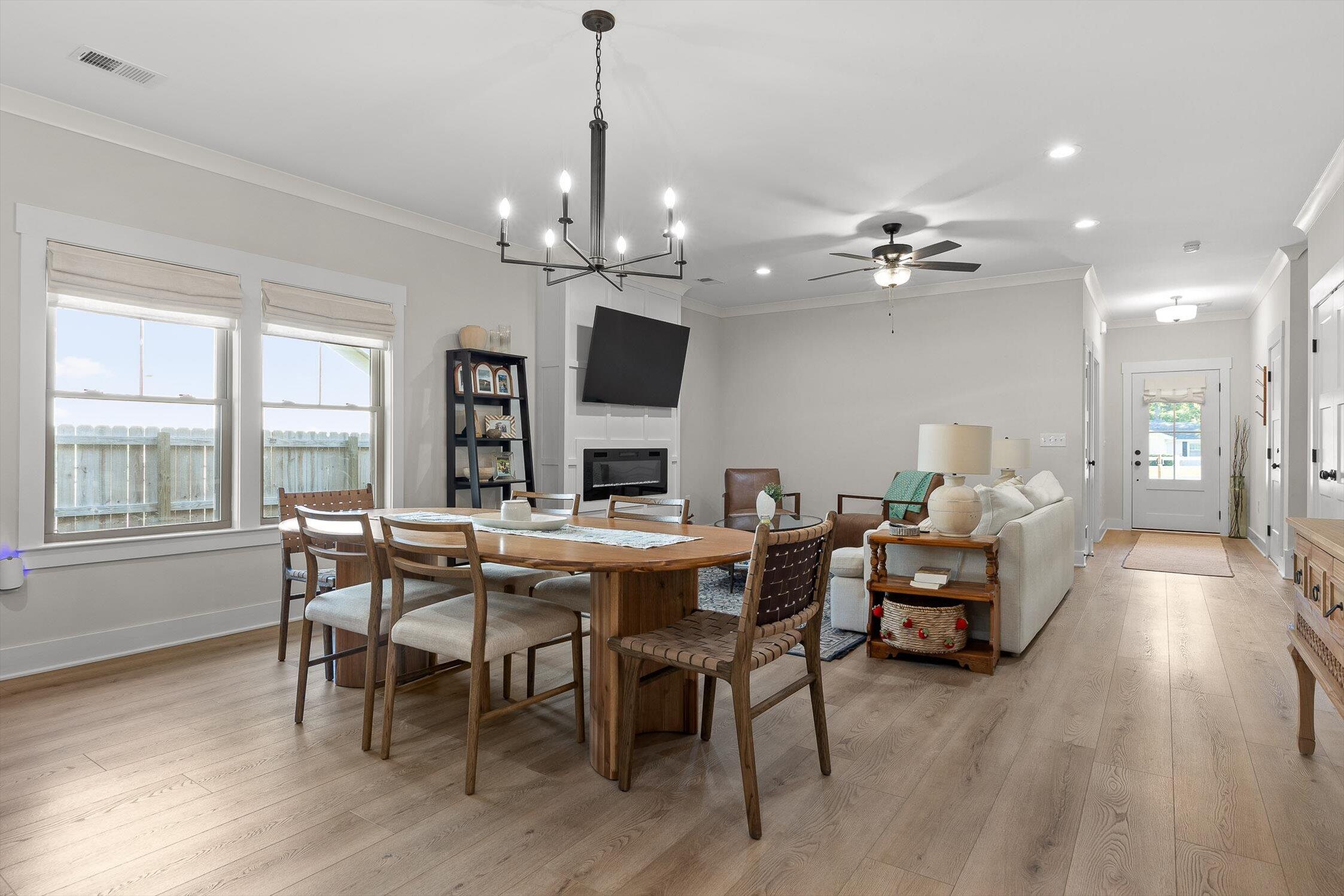 Chattanooga, Tennessee 37421, United States, 3 Bedrooms Bedrooms, ,2 BathroomsBathrooms,Residential,Active,167416