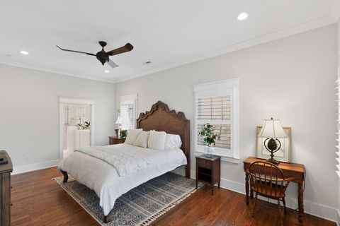 Tiny photo for 215 Mcfarland Avenue, Chattanooga, TN 37405 (MLS # 1526711)