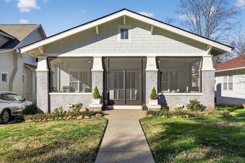 Photo of 215 Mcfarland Avenue, Chattanooga, TN 37405 (MLS # 1526711)