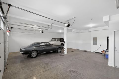 Tiny photo for 215 Mcfarland Avenue, Chattanooga, TN 37405 (MLS # 1526711)