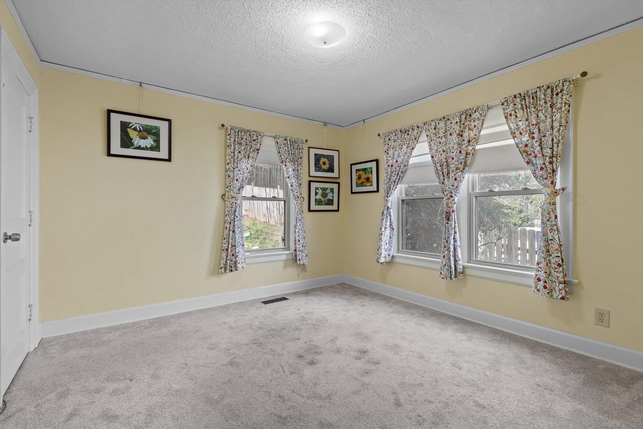 Chattanooga, Tennessee 37415, United States, 4 Bedrooms Bedrooms, ,2 BathroomsBathrooms,Residential,Active,236278