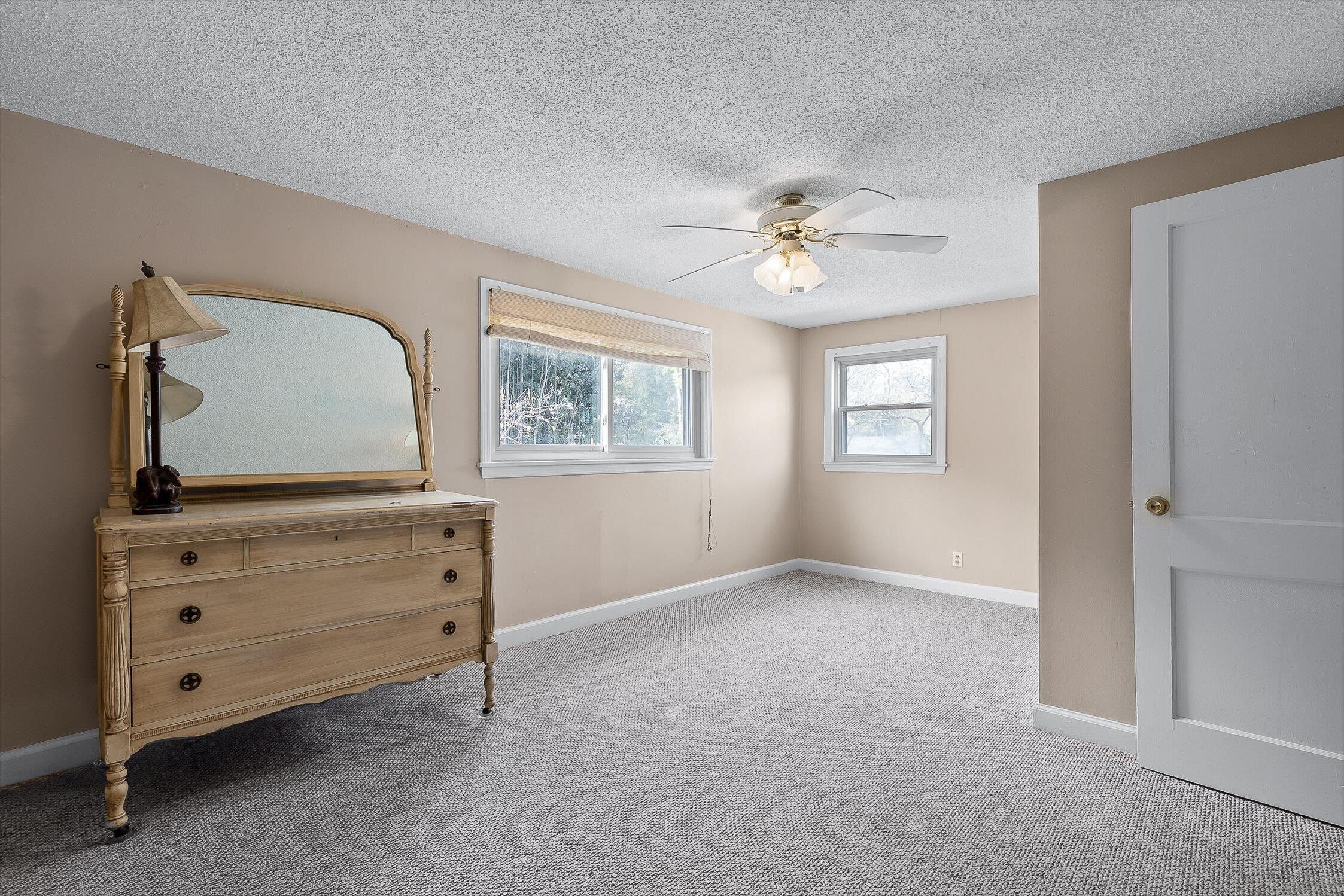 Chattanooga, Tennessee 37415, United States, 4 Bedrooms Bedrooms, ,2 BathroomsBathrooms,Residential,Active,236278