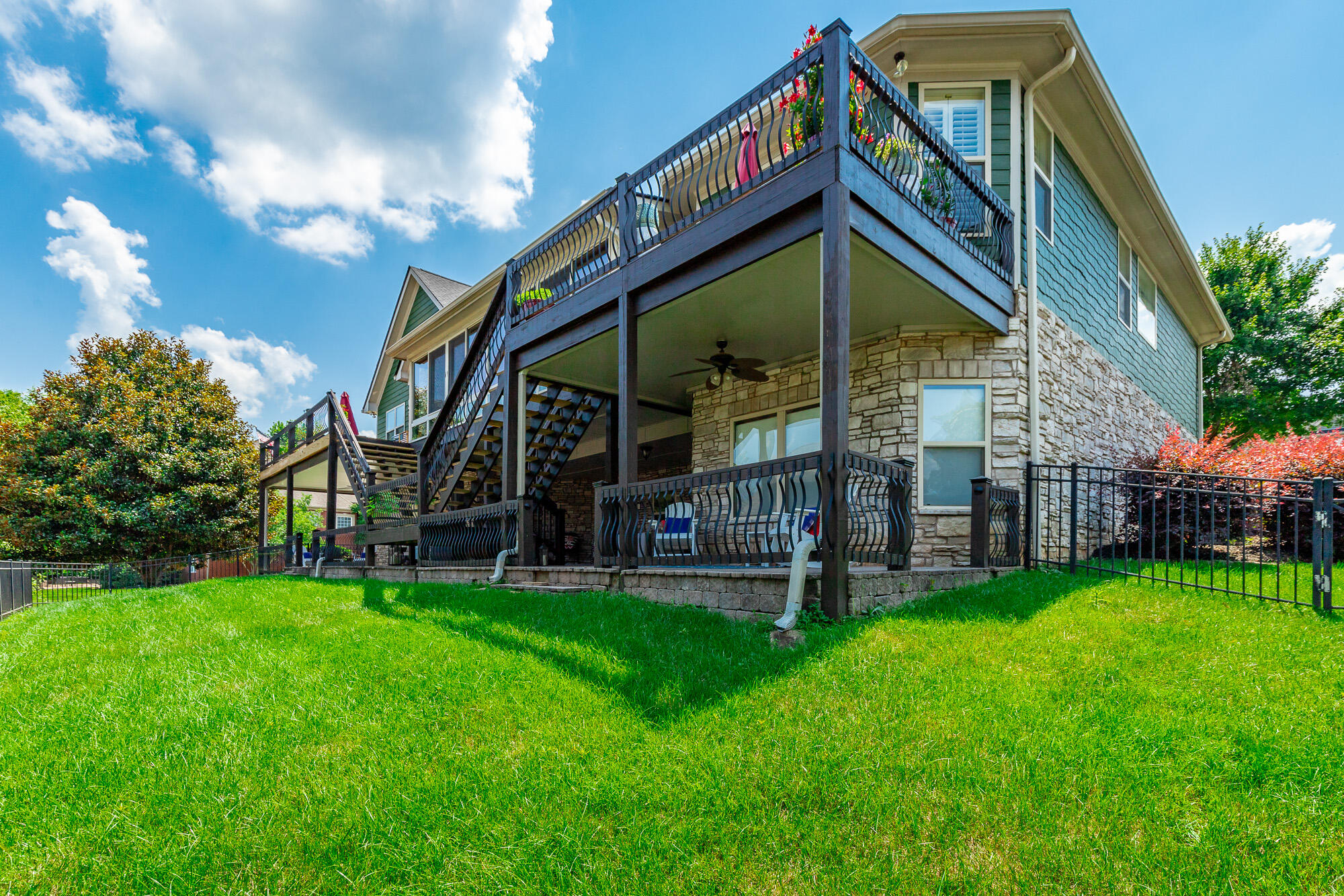 3106 Reflection Lane