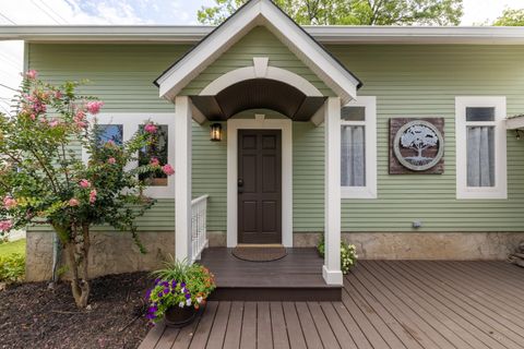 Tiny photo for 1100 S Greenwood Avenue, Chattanooga, TN 37404 (MLS # 1530228)