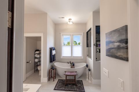 Tiny photo for 1100 S Greenwood Avenue, Chattanooga, TN 37404 (MLS # 1530228)