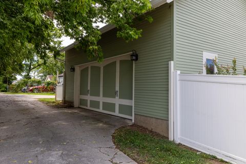 Tiny photo for 1100 S Greenwood Avenue, Chattanooga, TN 37404 (MLS # 1530228)
