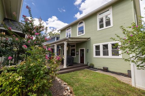 Tiny photo for 1100 S Greenwood Avenue, Chattanooga, TN 37404 (MLS # 1530228)