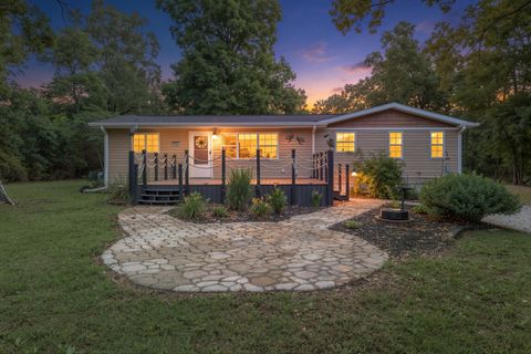 Photo of 8129 Bermerwood Drive, Chattanooga, TN 37421 (MLS # 1535343)