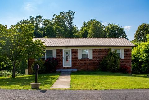 Photo of 3532 Crawford Drive SE, Cleveland, TN 37323 (MLS # 1535400)
