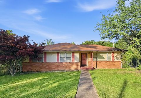 Photo of 501 Highview Circle, Chattanooga, TN 37415 (MLS # 1533124)