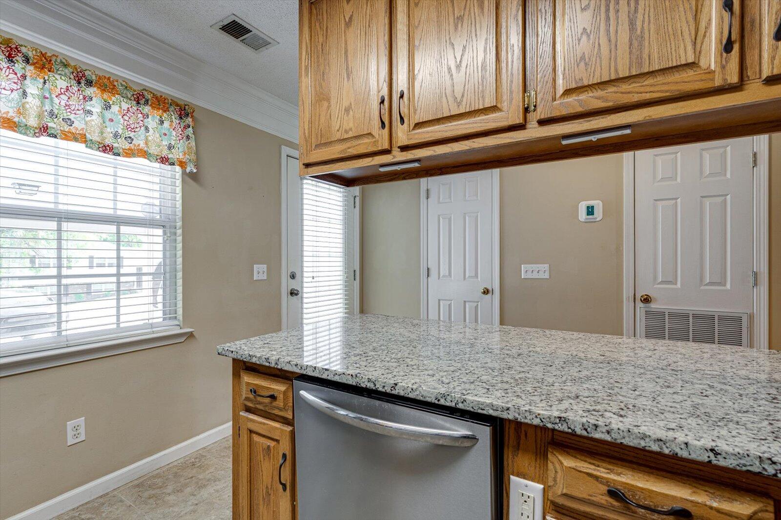 80 Ridgeway Drive, Chattanooga, Tennessee image 13