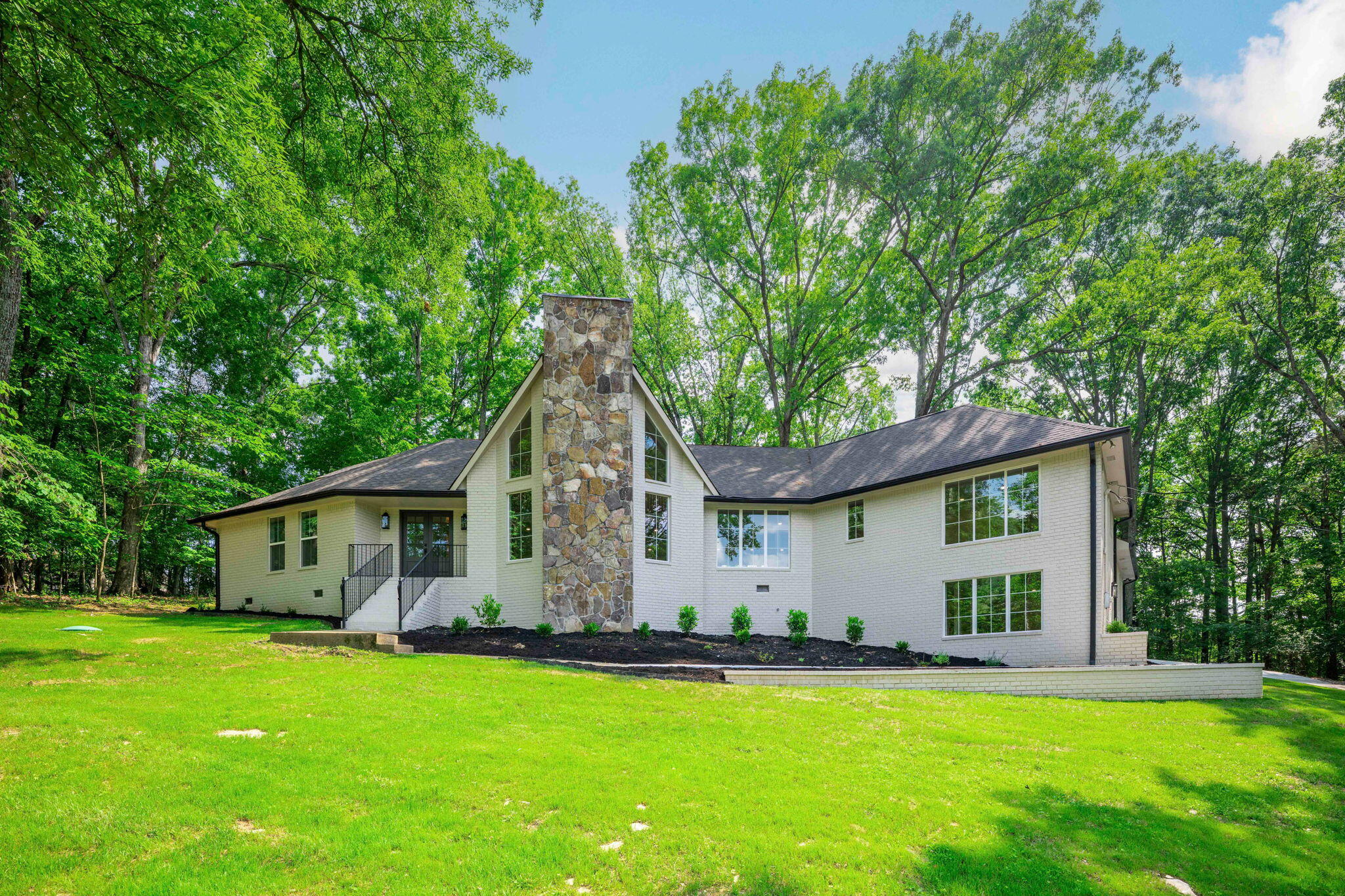 9126 Pleasant Lane, Ooltewah, Tennessee image 1