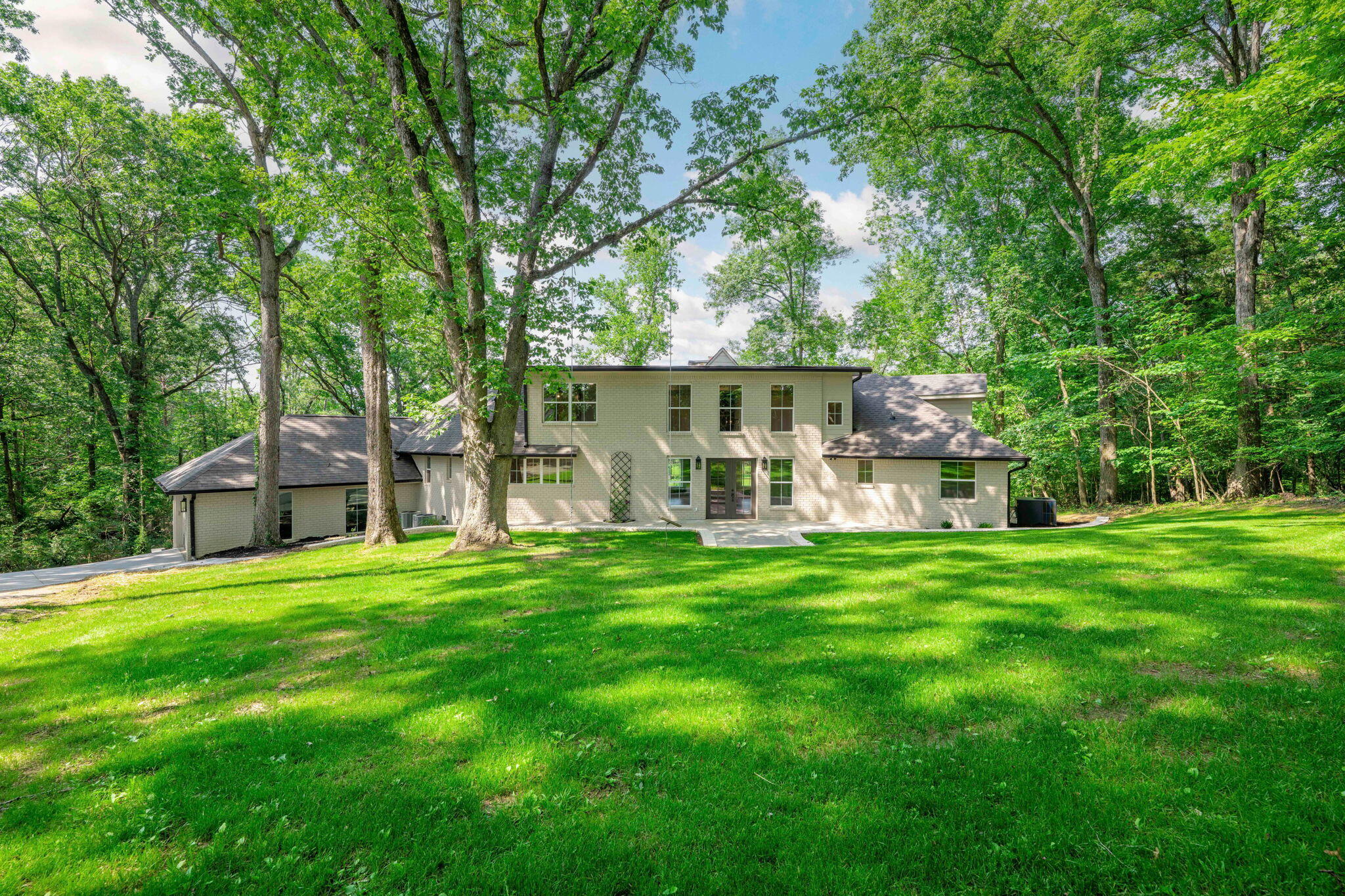 9126 Pleasant Lane, Ooltewah, Tennessee image 3